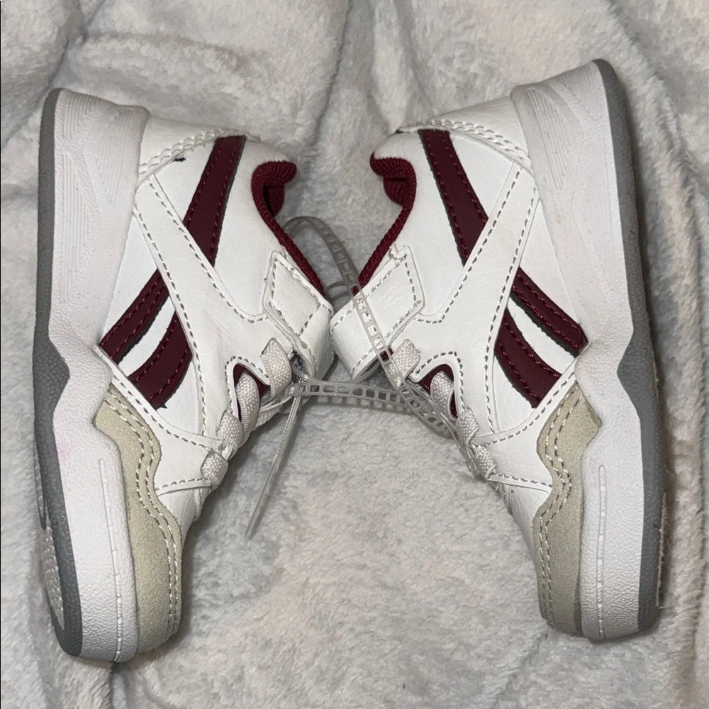 Reebok BB4900 Toddler Sneakers Sz 5 – White & Burgundy NWT